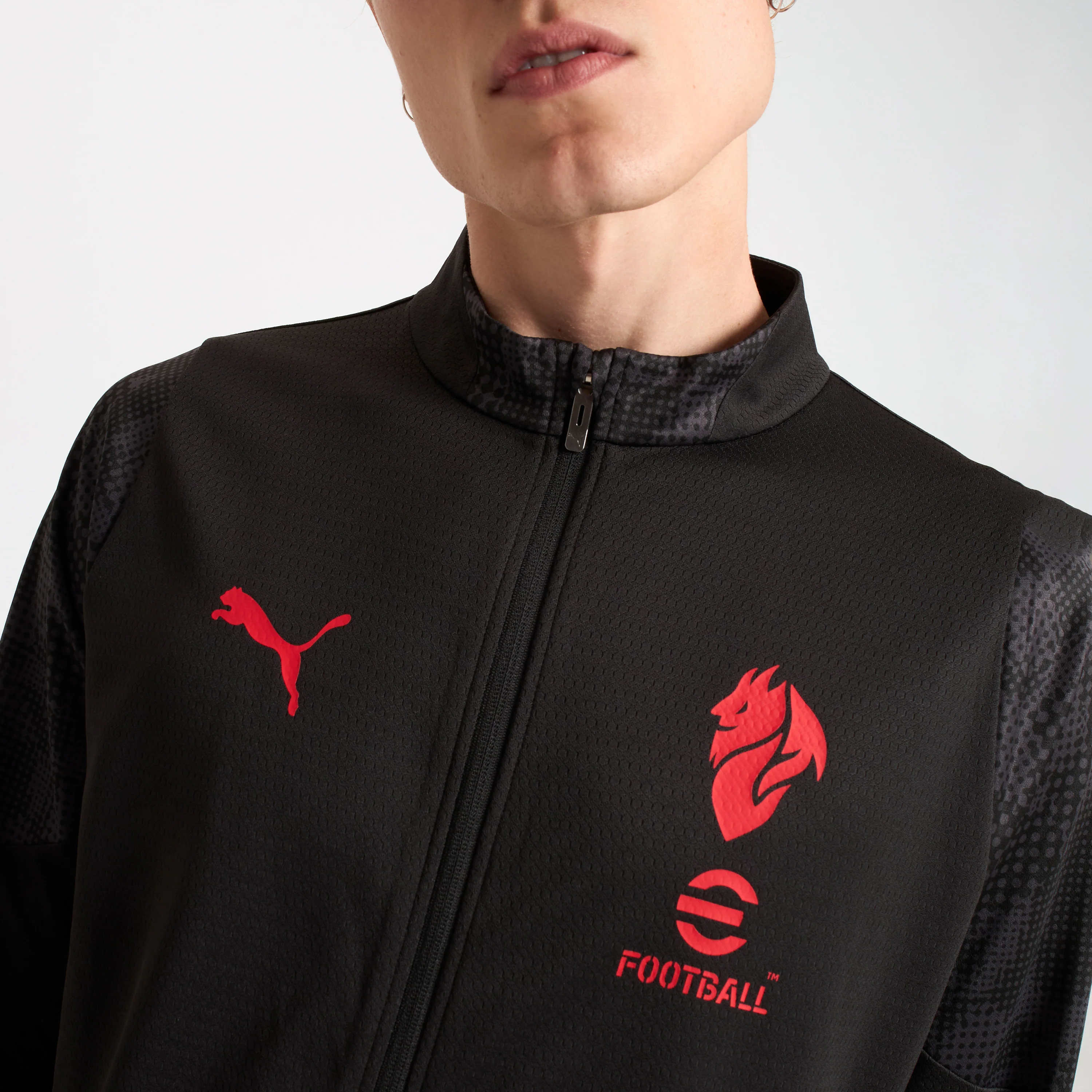 GIACCA NERA MILAN TRAINING 2025/26 CON ZIP E TASCHE - Image 6